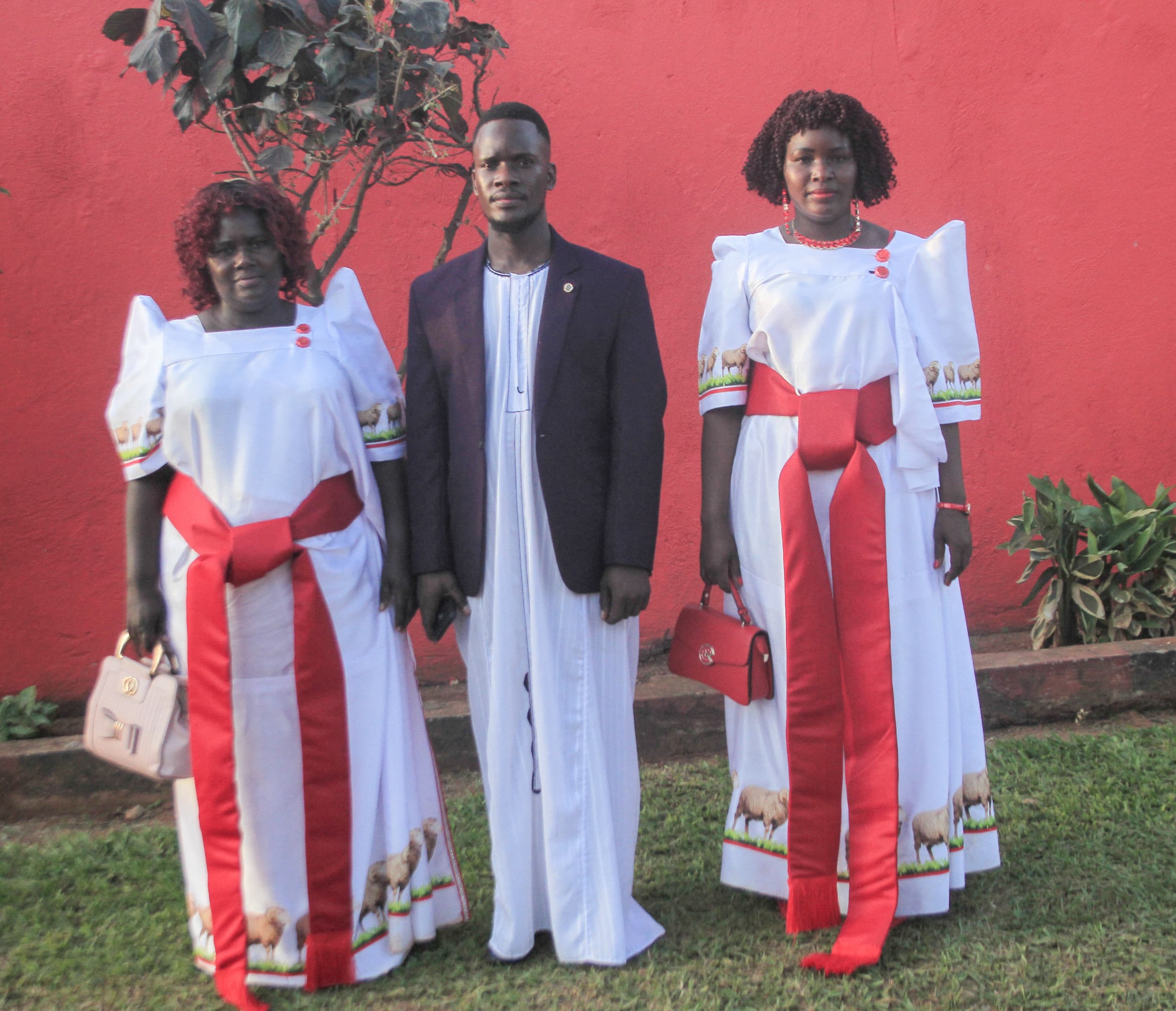 ENYAMBALA ENTINGOLE MU SSIGA LYA LUTALO